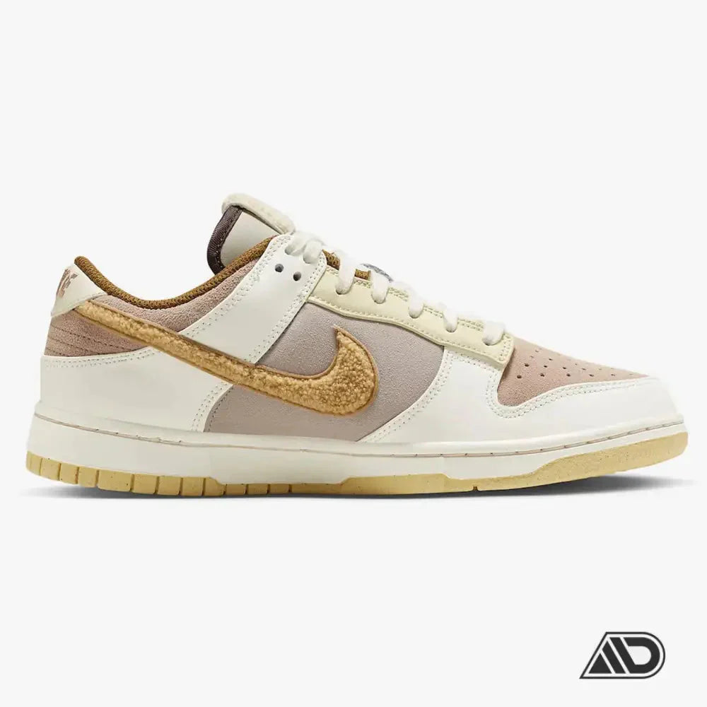 Dunk Low Year of the Rabbit